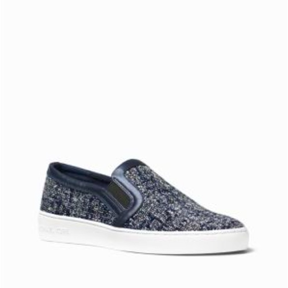 Like New! MICHAEL Michael Kors Slip On Tweed loafers in Navy / White, size 9
